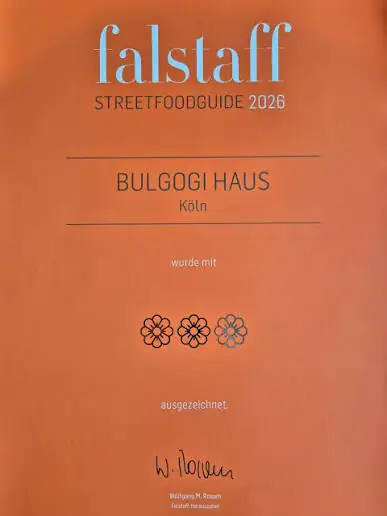 Falstaff Streetfoodguide 2026: Urkunde mit 3 Blumen für das Bulgogi-Haus Köln